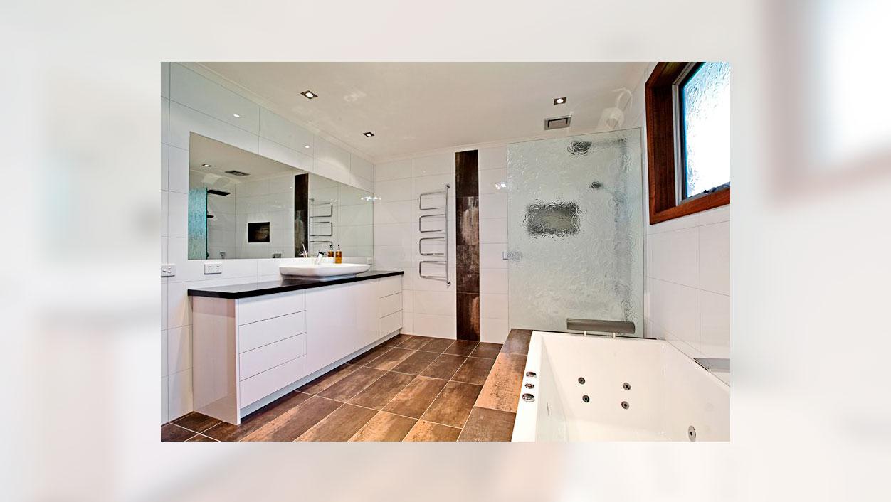 bathroom-renovation-archeron-street-epping_02 (1)