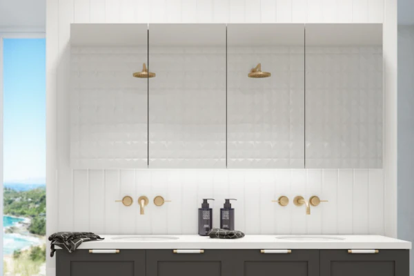 3_1447fcaf-a33d-4ca8-b998-979ddaa7e5a3_600x400 OVERLAY MULTI SHAVING CABINET - Image 1